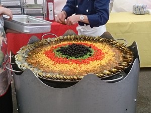 巨大パエリア