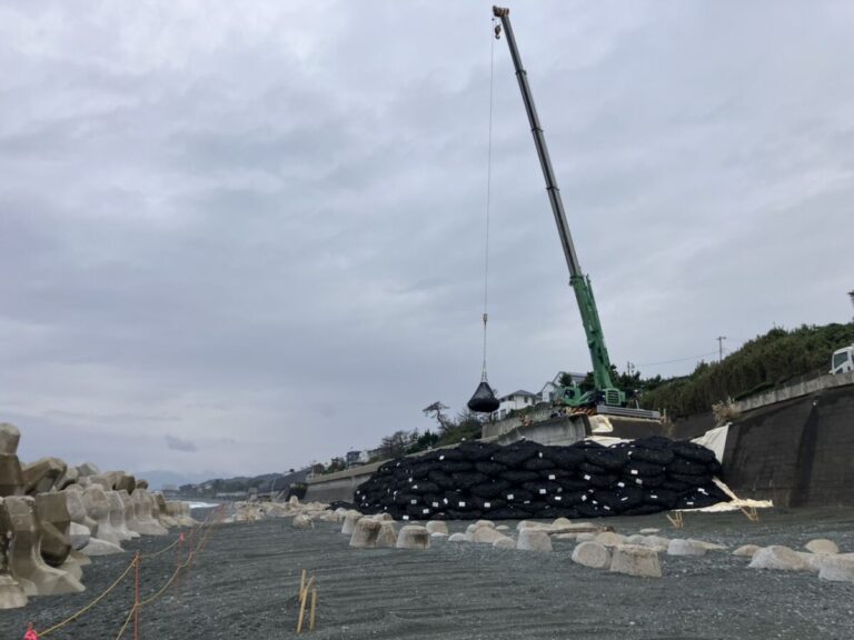 土木工事　R6西湘海岸第2突堤進入路整備工事　中郡二宮町